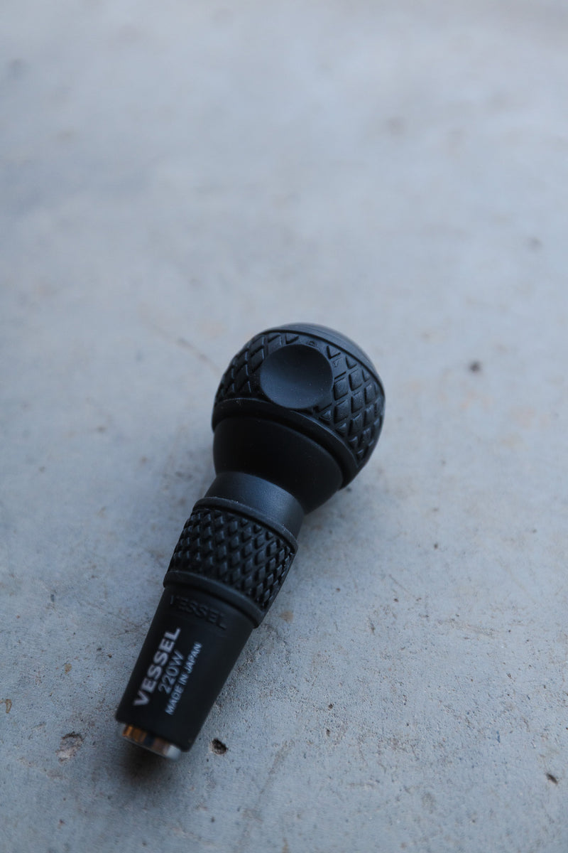 Vessel No.220W Ball Grip Handle