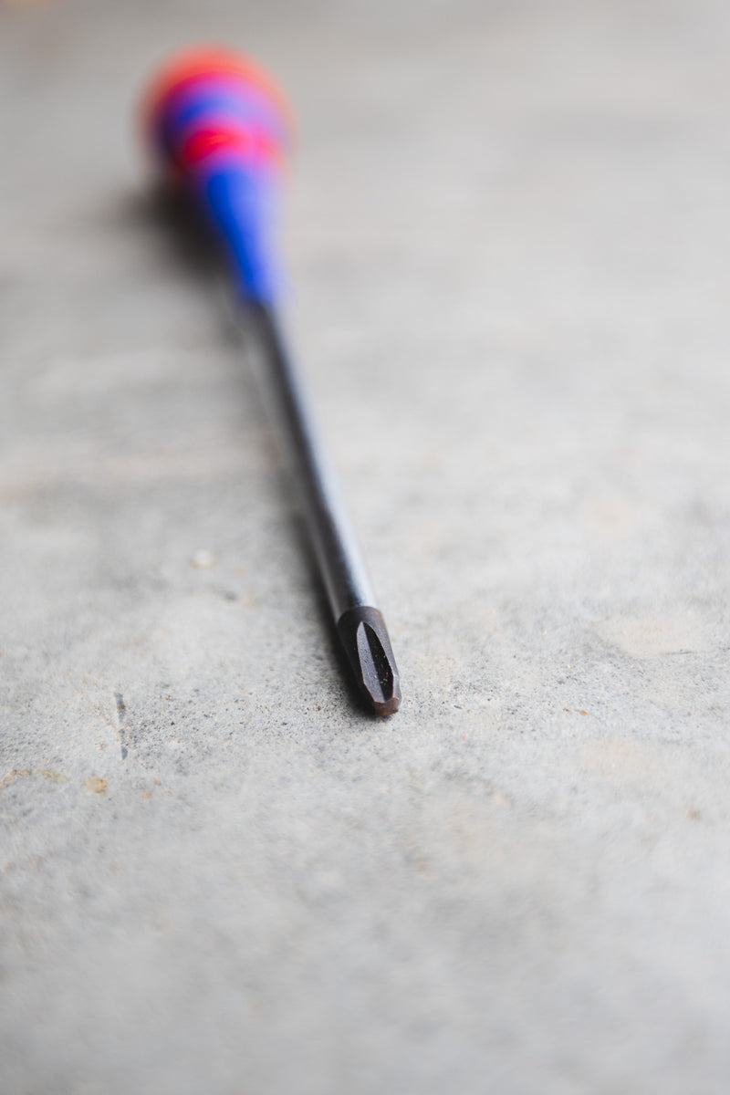 Vessel Ball Grip Screwdriver No.220 + 3x150