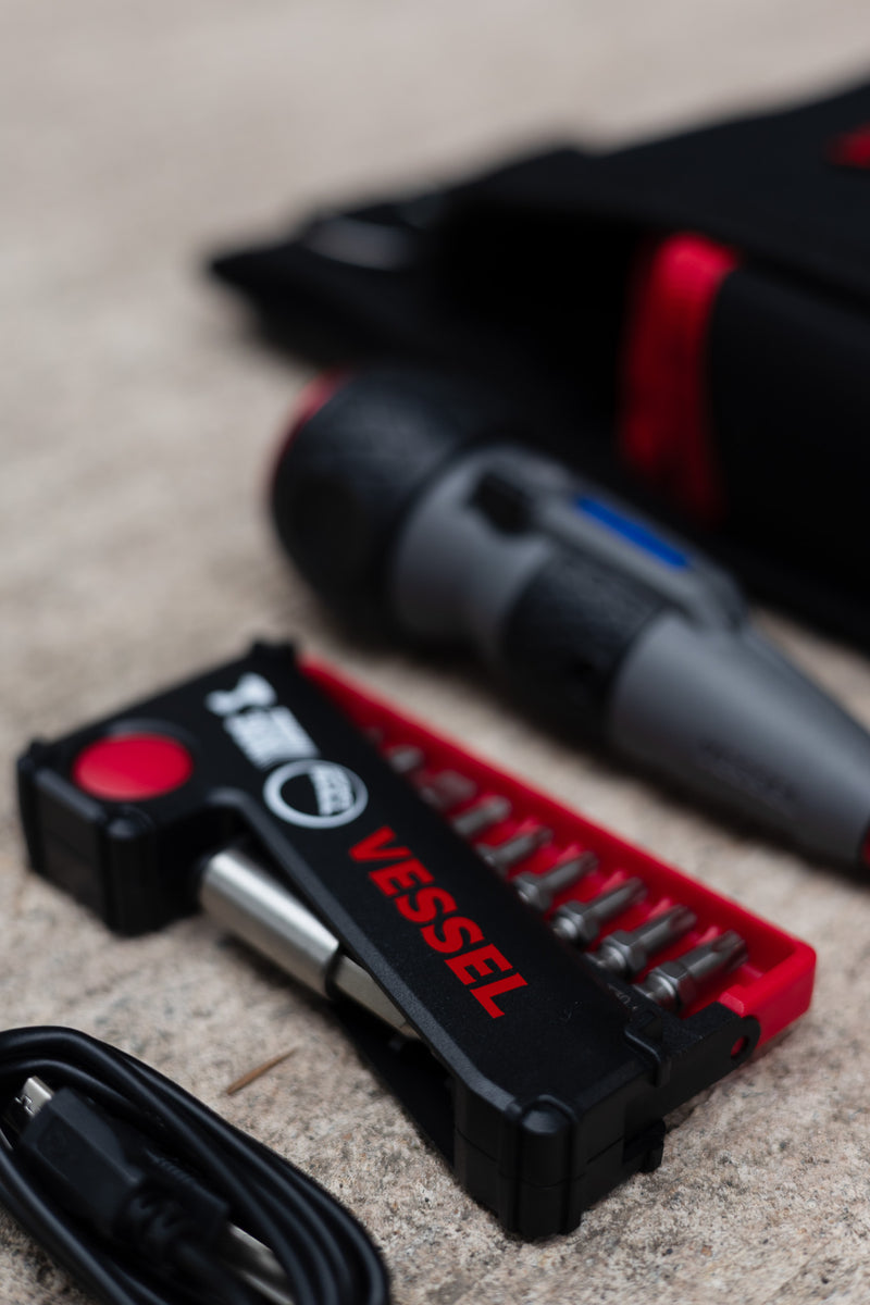 Vessel 220USB-S1F Rechargeable Ball Grip Screwdriver Exclusive Kit