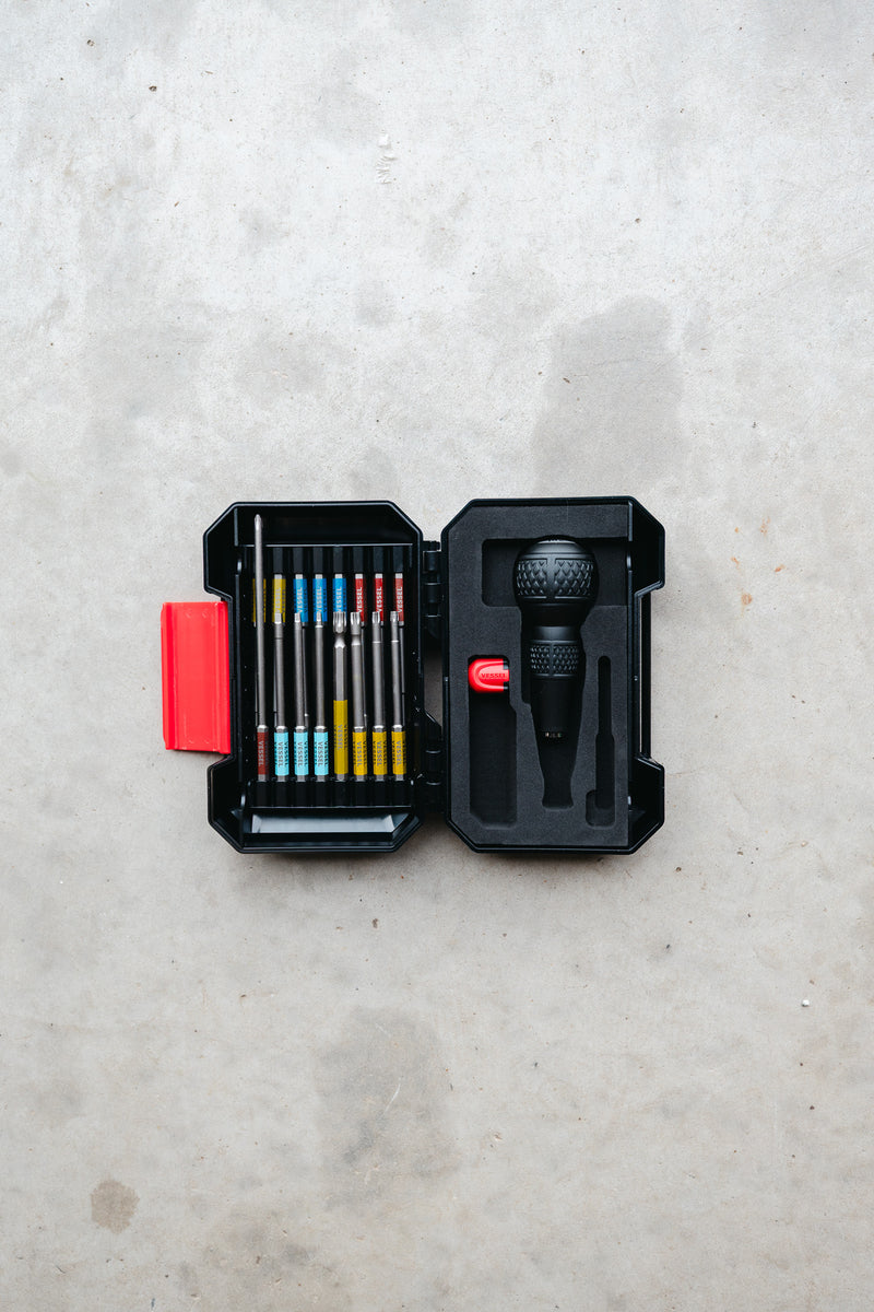 Vessel 16 Piece GOSAI (3) Bit Set + Ball Grip Bit Holder in Hard Case