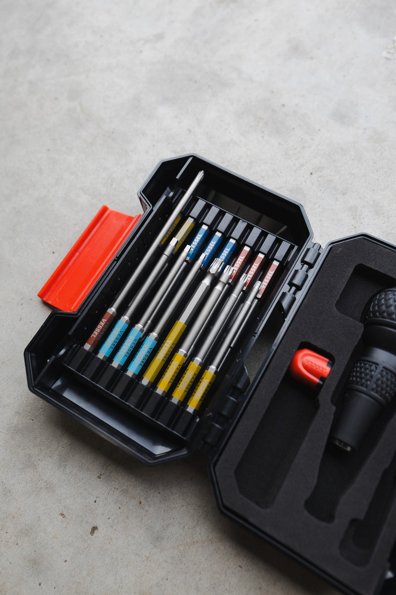 Vessel 16 Piece GOSAI (3) Bit Set + Ball Grip Bit Holder in Hard Case