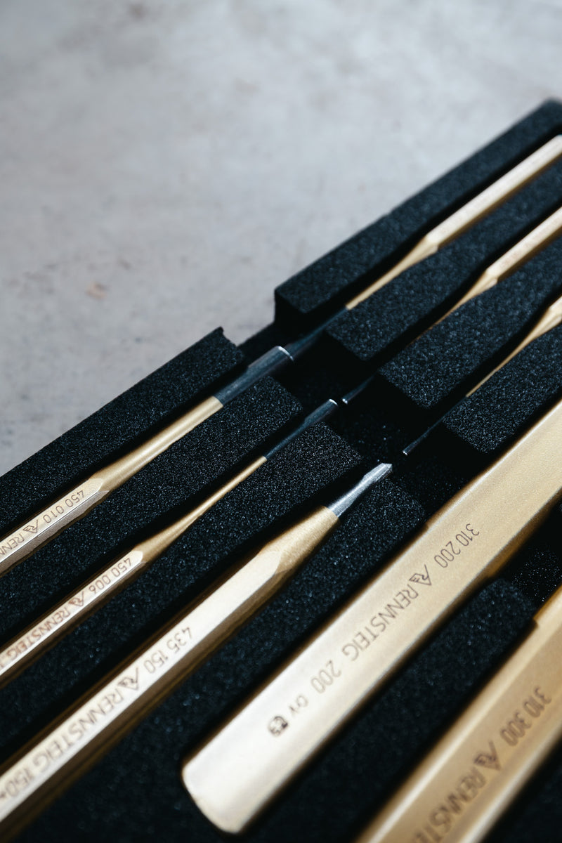 Chisels, pin punches, centre punch set