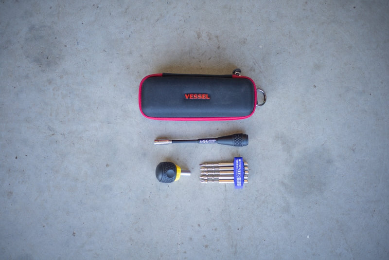 Vessel No.2200MBH Ratcheting Ball Grip Bit Holder with 5 piece bit set in case - Tool Monster