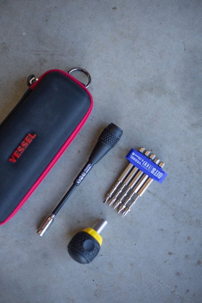 Vessel No.2200MBH Ratcheting Ball Grip Bit Holder with 5 piece bit set in case - Tool Monster
