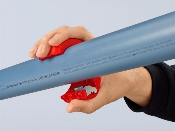 Knipex BiX® Plastic Pipe Cutter & Sealing Sleeves - 90 22 10 BK